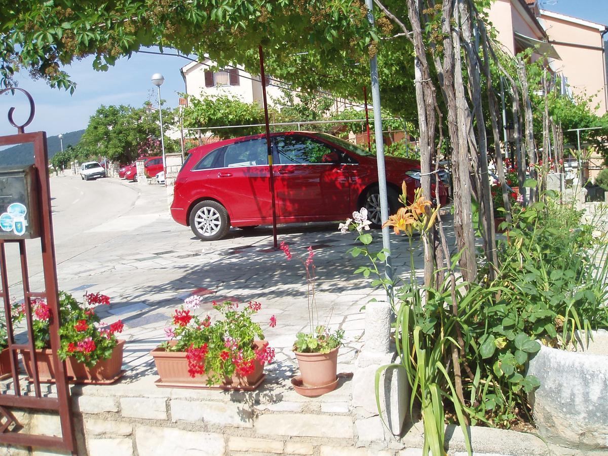 Apartment Orbanic Cres Exterior foto